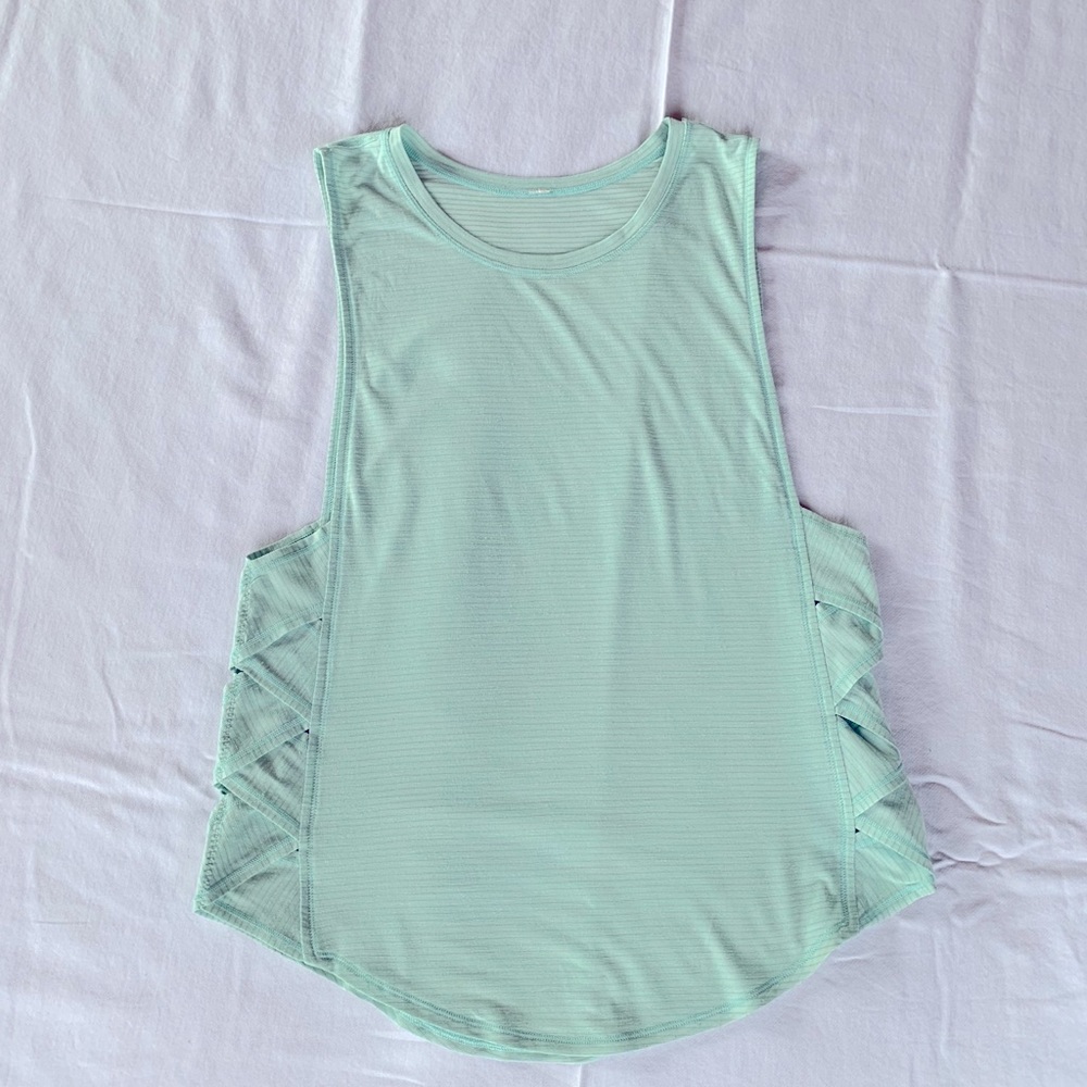 lululemon tank top